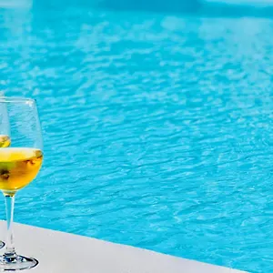 https://canaryislandshost-l-las-olas.in-canary-islands.com