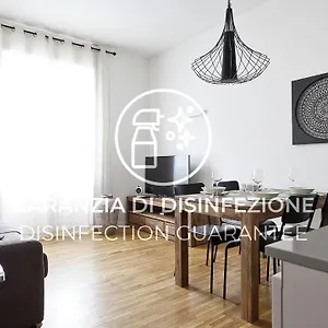 https://italianway-apartments-scarlatti.italymilanhotels.net